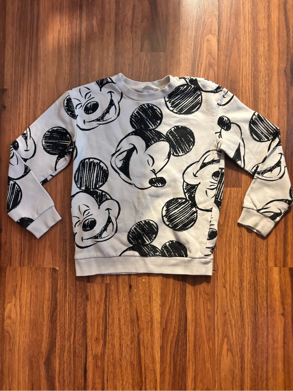 Disney x H&M Kids Mickey Mouse All Over Sketch Print Sweatshirt Size 8 EUC